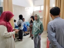 BREAKING NEWS: Diduga Keracunan MBG, Tujuh Murid SDN 59 Bengkulu Dilarikan ke Rumah Sakit
