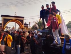 Ratusan Massa Kepung DPRD Bengkulu, KPK Didesak Bongkar Tuntas Dugaan Korupsi 